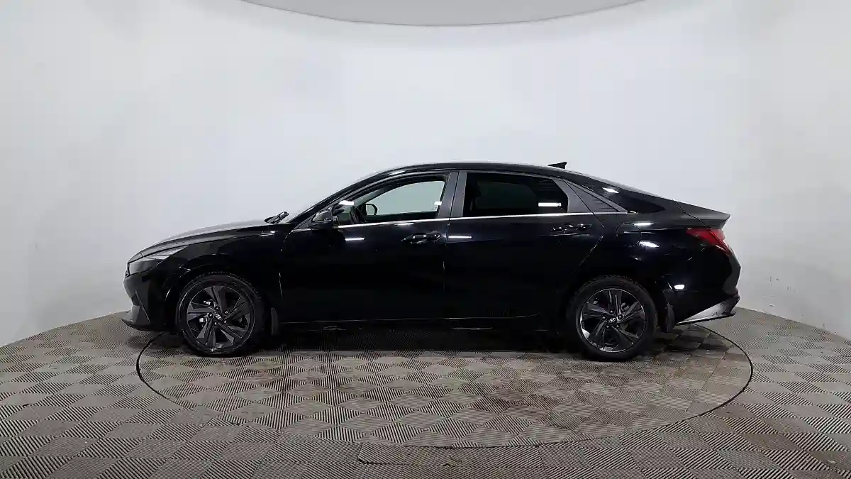 Hyundai Elantra 2022 года за 7 400 000 тг. в Астана