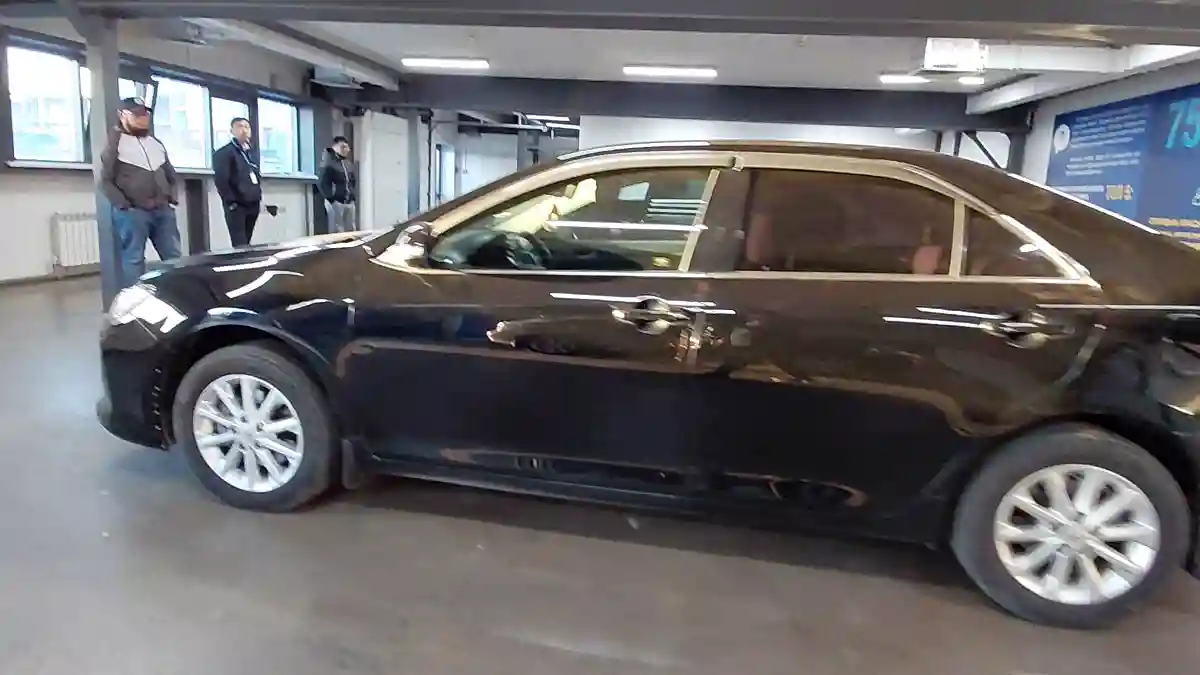Toyota Camry 2014 года за 8 990 000 тг. в Астана