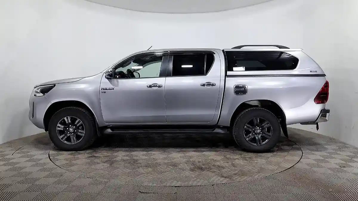 Toyota Hilux 2022 года за 25 990 000 тг. в Астана