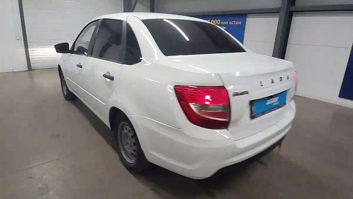 LADA (ВАЗ) Granta 2021 года за 3 290 000 тг. в Астана