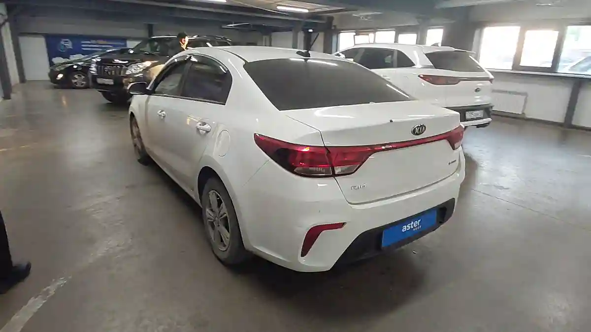 Kia Rio 2020 года за 7 190 000 тг. в Астана