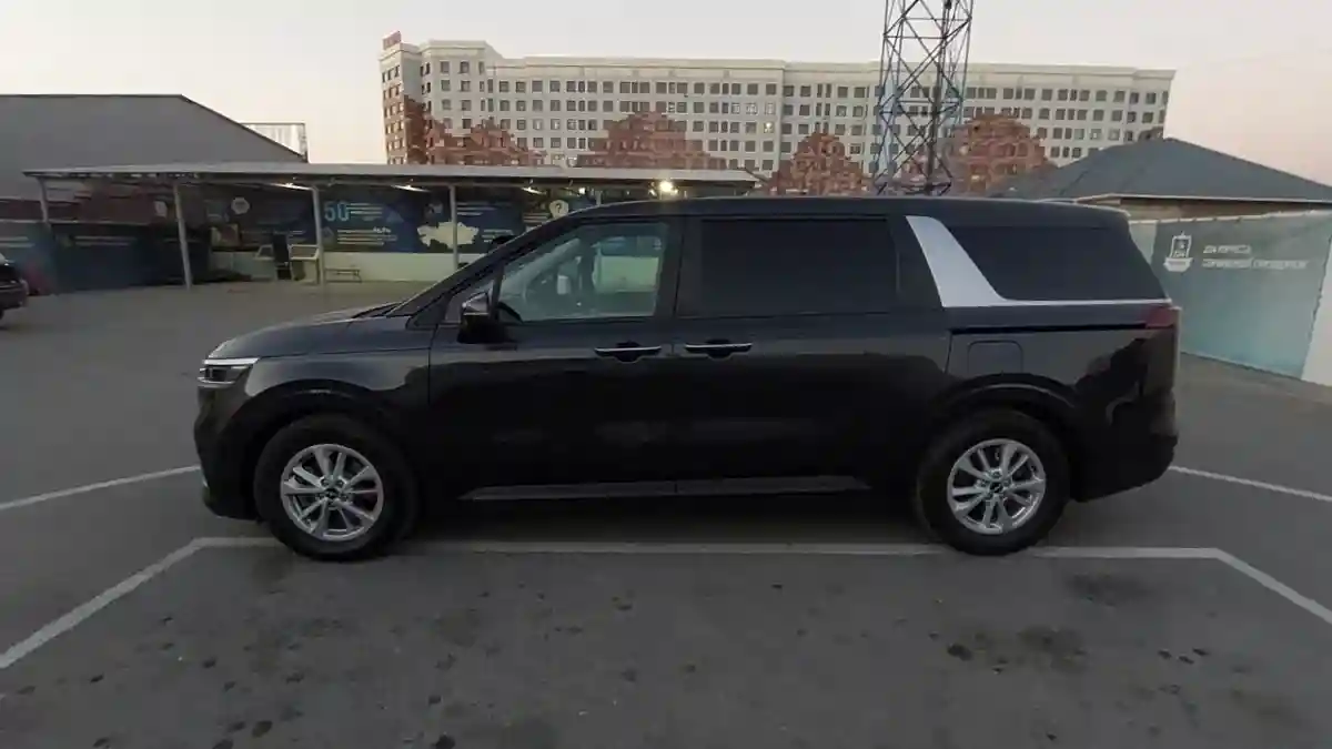 Kia Carnival 2021 года за 13 990 000 тг. в Шымкент