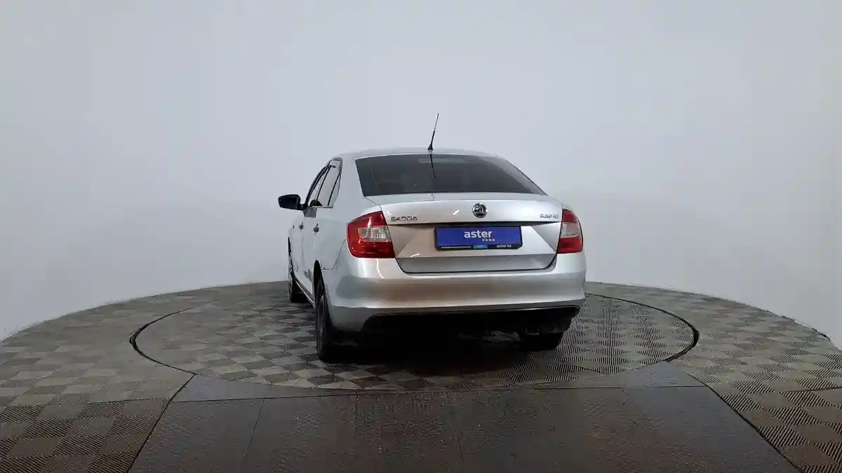 Skoda Rapid 2013 года за 2 990 000 тг. в Астана