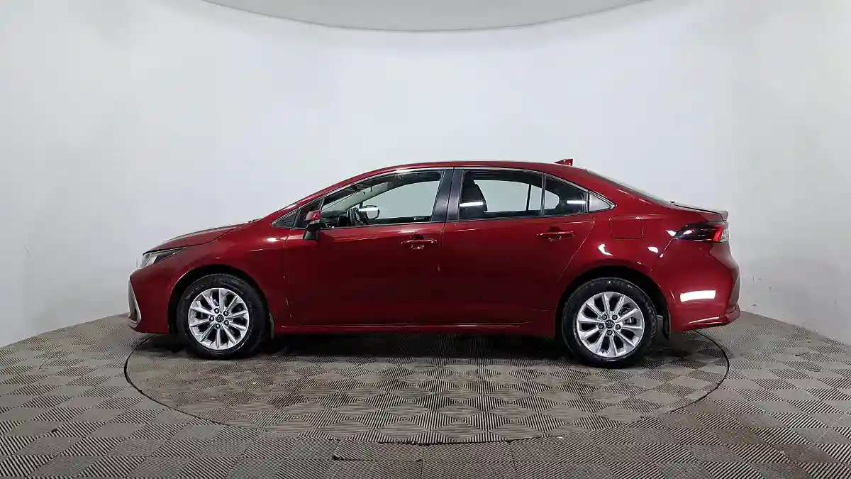 Toyota Corolla 2019 года за 7 590 000 тг. в Астана