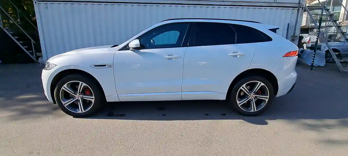 Jaguar F-Pace 2018 года за 13 990 000 тг. в Алматы