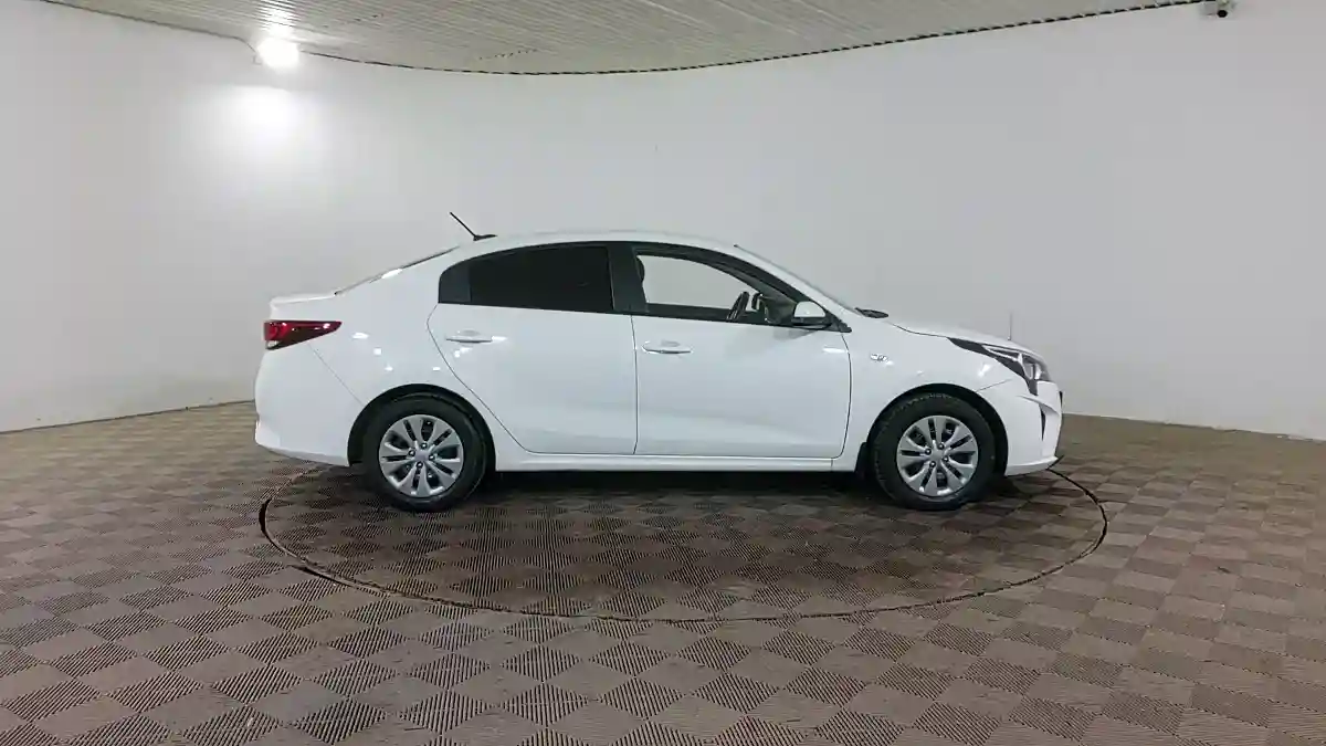 Kia Rio 2021 года за 7 690 000 тг. в Шымкент