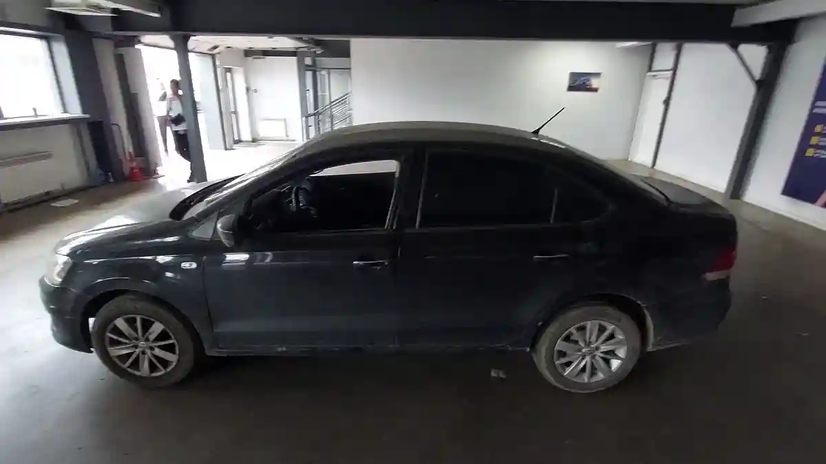 Volkswagen Polo 2015 года за 4 590 000 тг. в Астана
