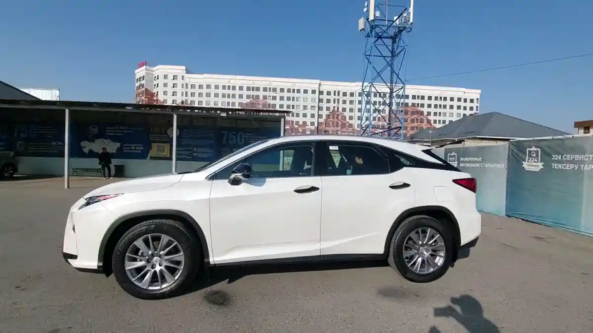 Lexus RX 2017 года за 17 850 000 тг. в Шымкент