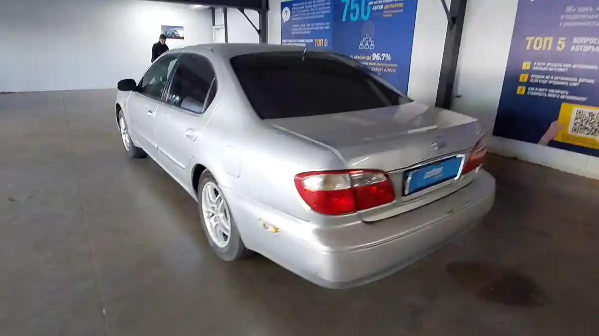 Nissan Maxima 2001 года за 1 890 000 тг. в Астана