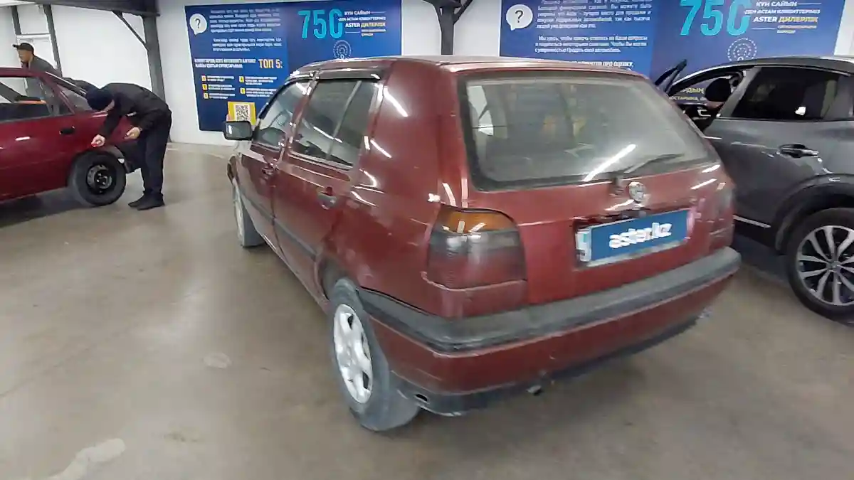 Volkswagen Golf 1994 года за 590 000 тг. в Астана