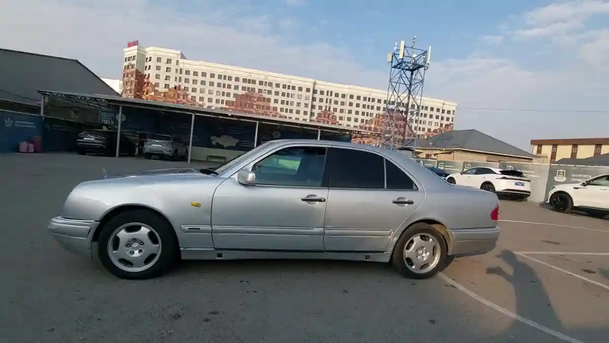 Mercedes-Benz E-Класс 1998 года за 1 990 000 тг. в Шымкент