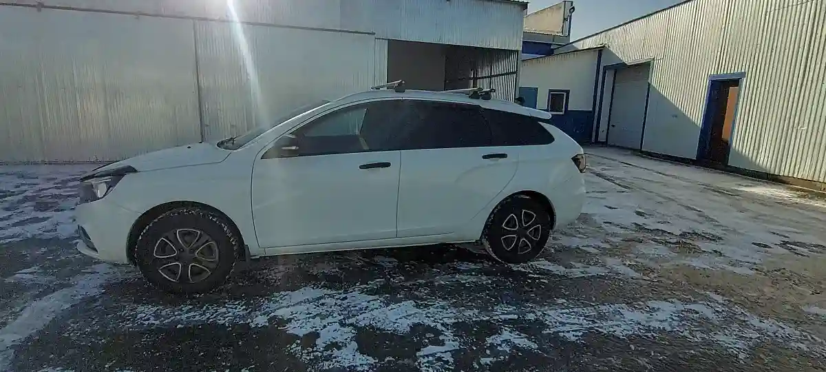 LADA (ВАЗ) Vesta 2021 года за 5 800 000 тг. в Атырау