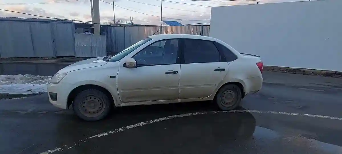 LADA (ВАЗ) Granta 2017 года за 3 900 000 тг. в Атырау