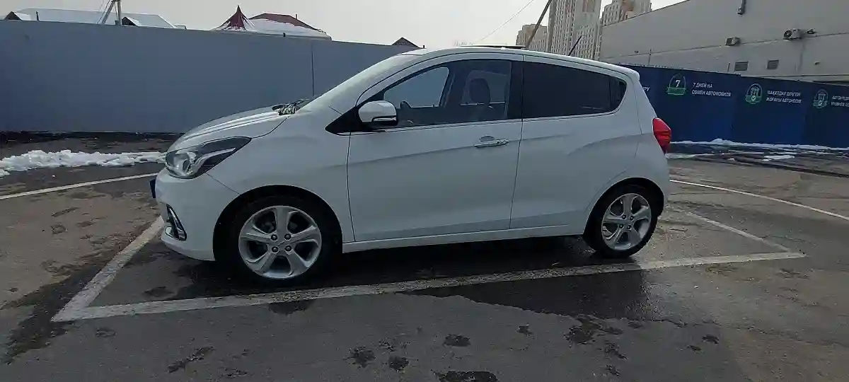Chevrolet Spark 2017 года за 6 300 000 тг. в Шымкент