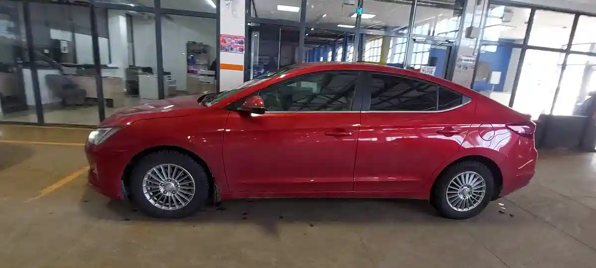 Hyundai Elantra 2019 года за 7 800 000 тг. в Караганда