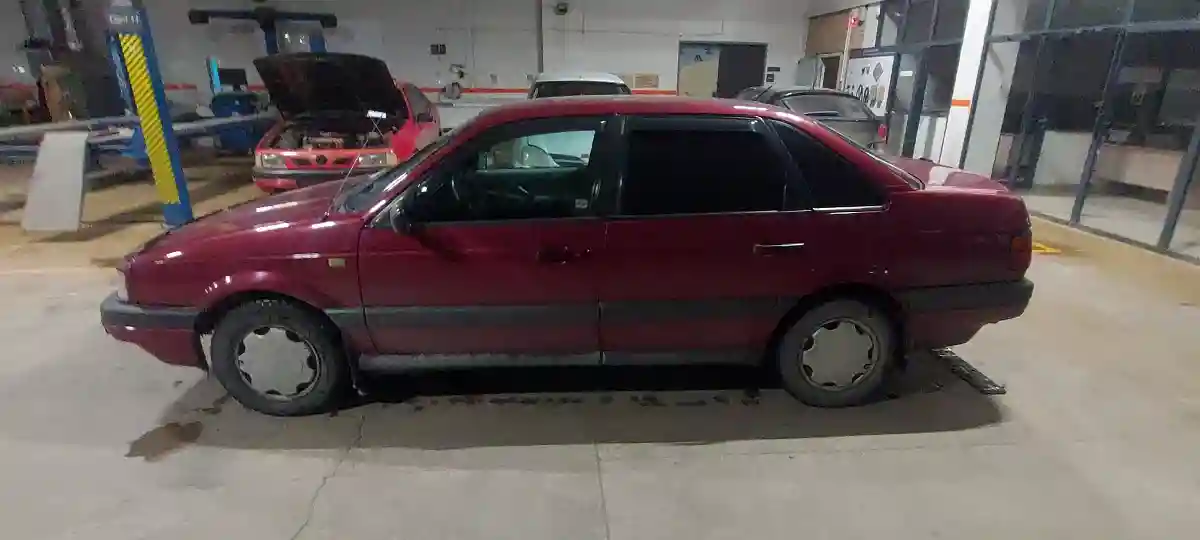 Volkswagen Passat 1990 года за 1 500 000 тг. в Караганда