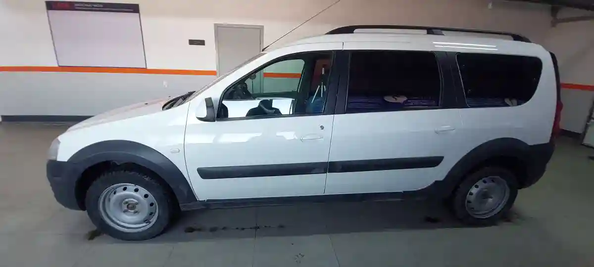 LADA (ВАЗ) Largus Cross 2018 года за 5 200 000 тг. в Уральск