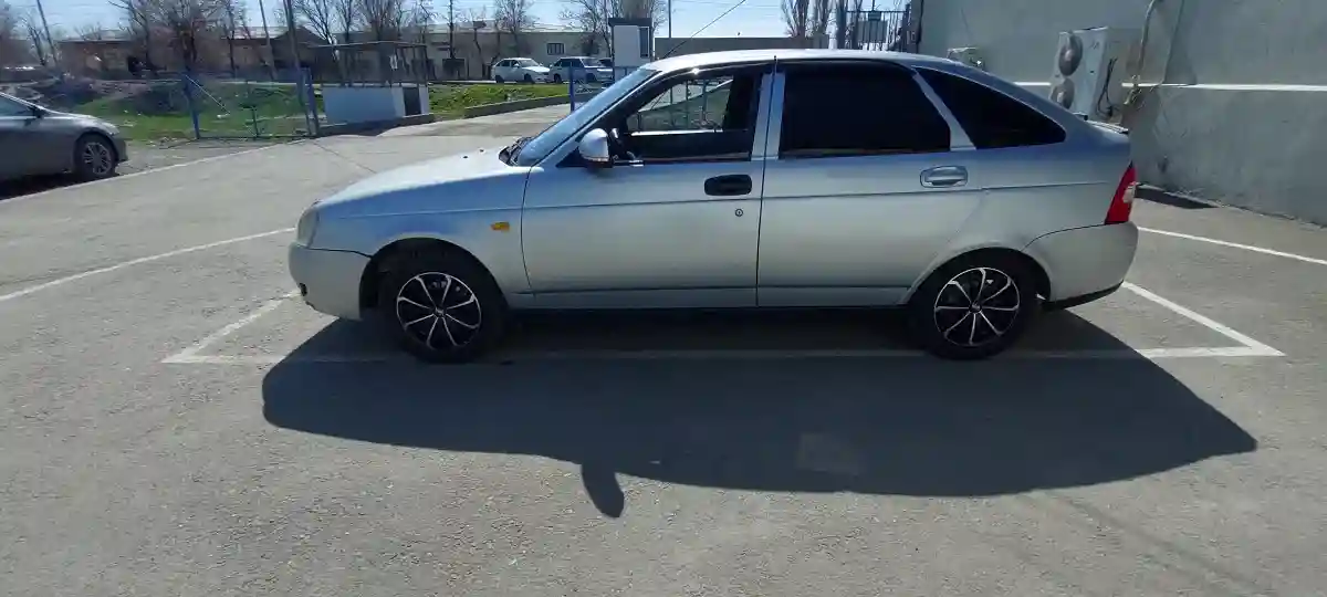 LADA (ВАЗ) Priora 2013 года за 2 200 000 тг. в Тараз