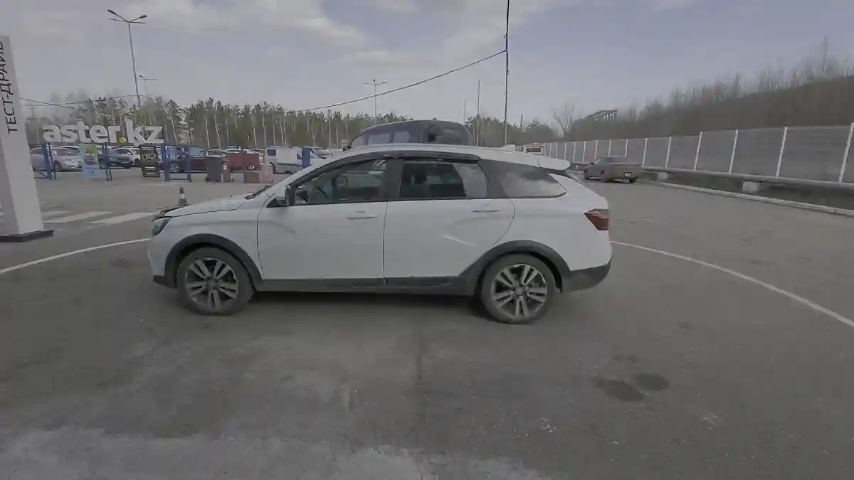 LADA (ВАЗ) Vesta Cross 2018 года за 5 900 000 тг. в Усть-Каменогорск