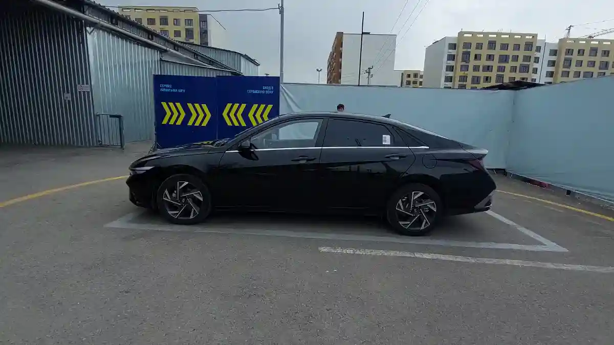 Hyundai Elantra 2023 года за 8 800 000 тг. в Алматы