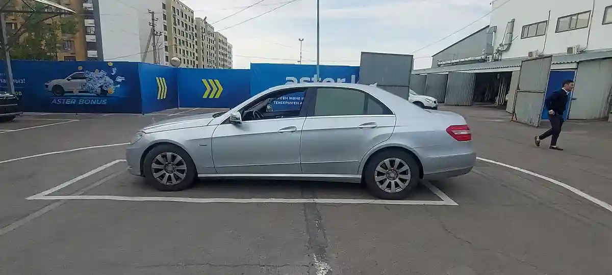 Mercedes-Benz E-Класс 2009 года за 7 500 000 тг. в Алматы