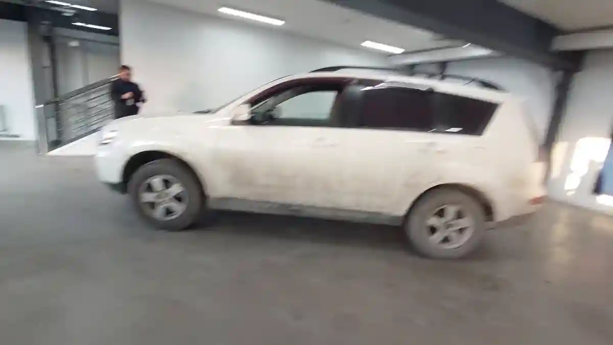 Mitsubishi Outlander 2010 года за 6 200 000 тг. в Астана