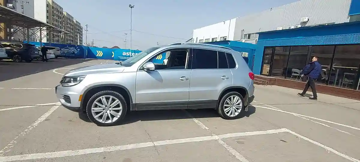 Volkswagen Tiguan 2012 года за 9 000 000 тг. в Алматы