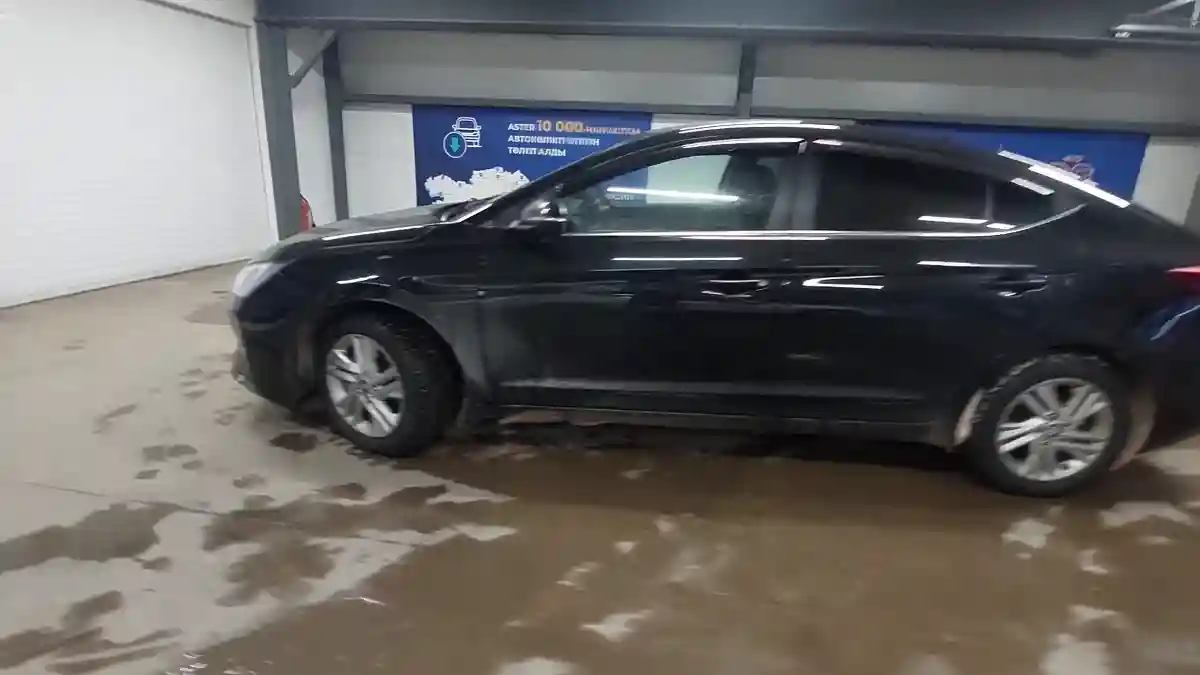 Hyundai Elantra 2020 года за 8 500 000 тг. в Астана