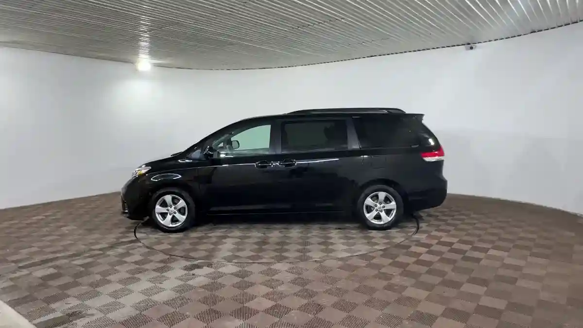 Toyota Sienna 2013 года за 13 000 000 тг. в Шымкент