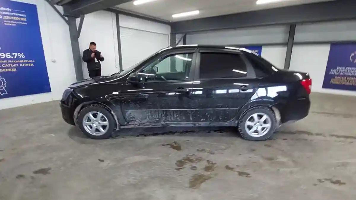 LADA (ВАЗ) Granta 2018 года за 4 000 000 тг. в Астана