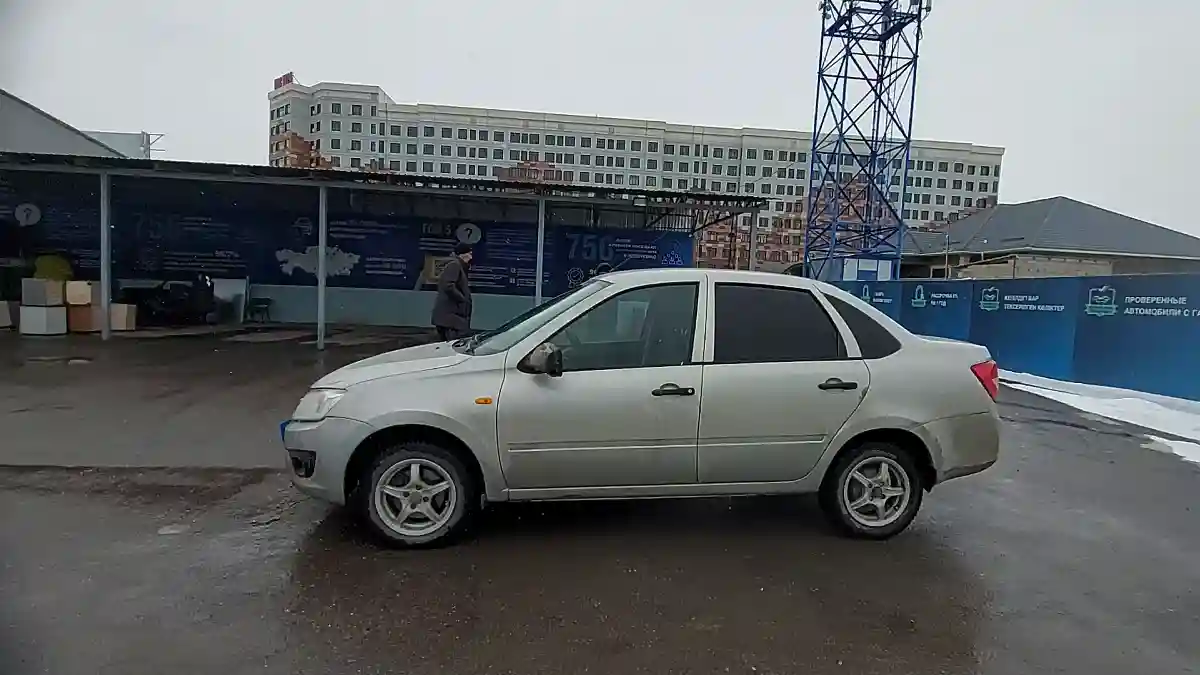 LADA (ВАЗ) Granta 2015 года за 3 000 000 тг. в Шымкент