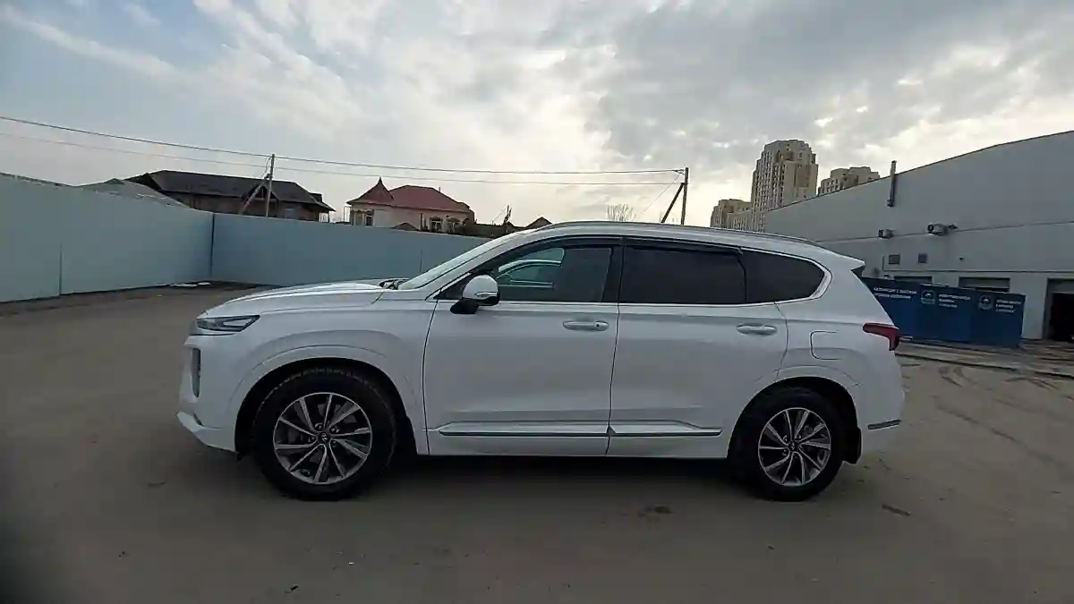 Hyundai Santa Fe 2020 года за 15 500 000 тг. в Шымкент