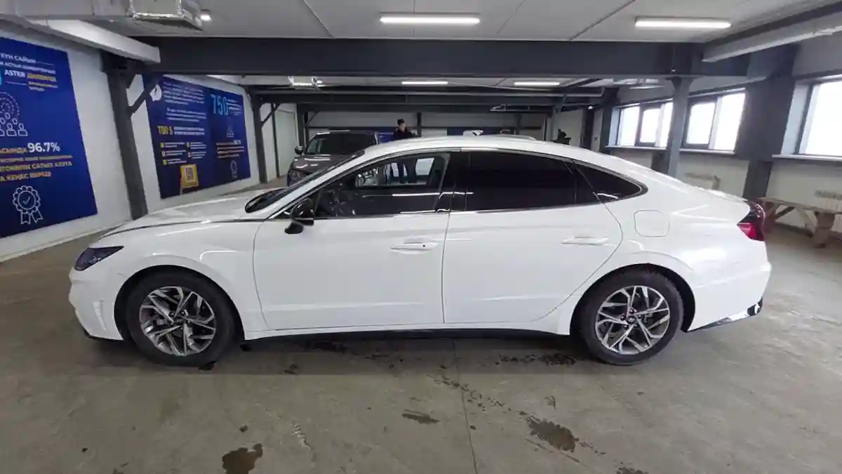 Hyundai Sonata 2021 года за 11 000 000 тг. в Астана