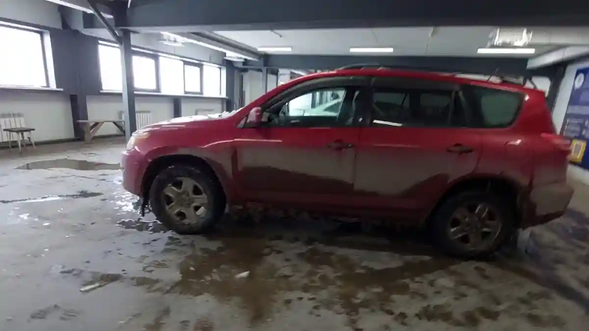 Toyota RAV4 2010 года за 7 000 000 тг. в Астана