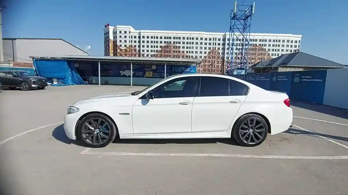 BMW 5 серии 2013 года за 15 000 000 тг. в Шымкент