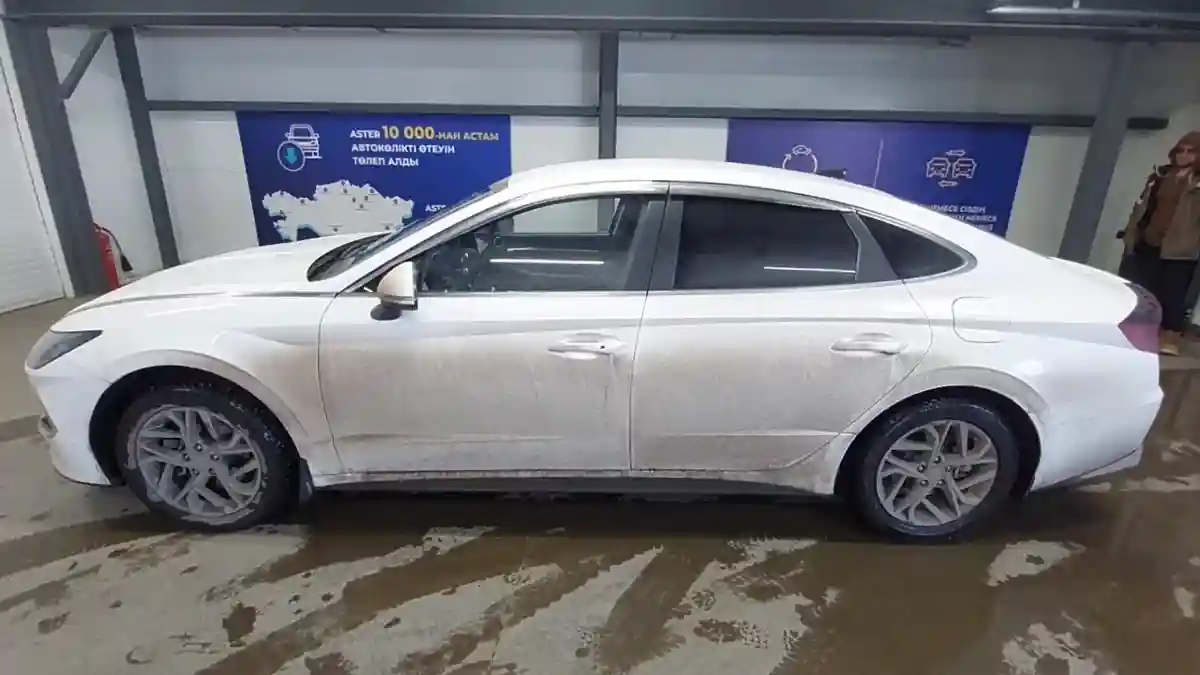 Hyundai Sonata 2020 года за 11 000 000 тг. в Астана