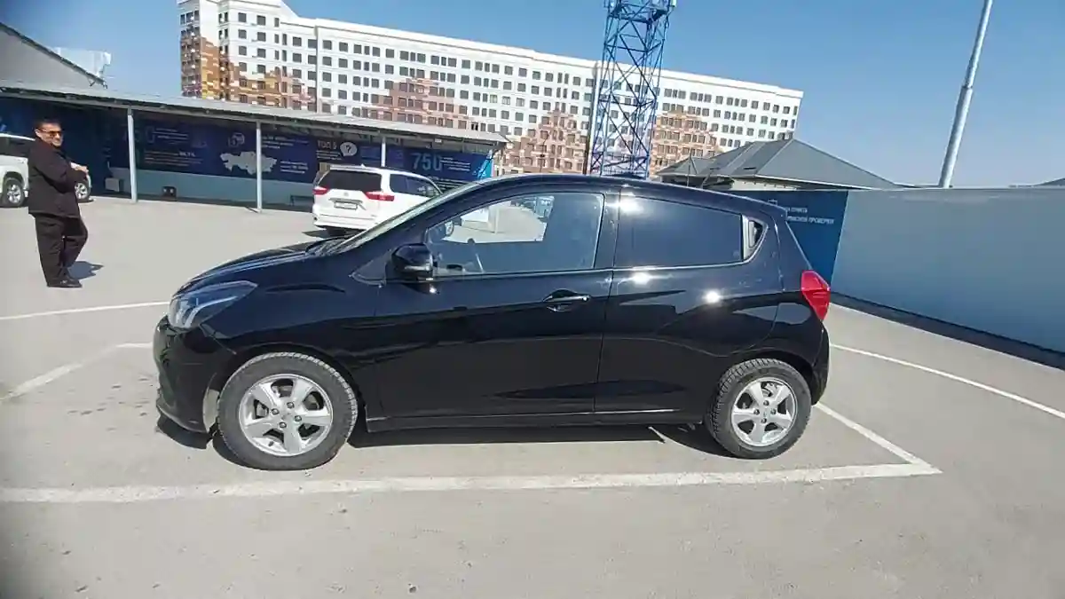 Chevrolet Spark 2018 года за 4 500 000 тг. в Шымкент