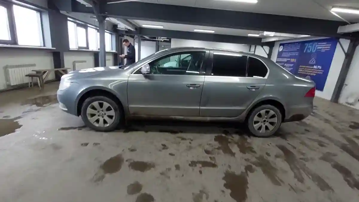 Skoda Superb 2012 года за 3 500 000 тг. в Астана