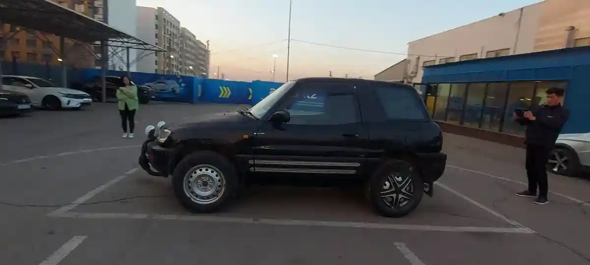 Toyota RAV4 1996 года за 2 500 000 тг. в Алматы