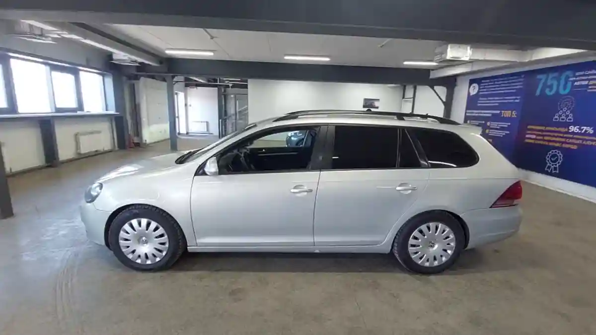 Volkswagen Golf 2011 года за 5 000 000 тг. в Астана