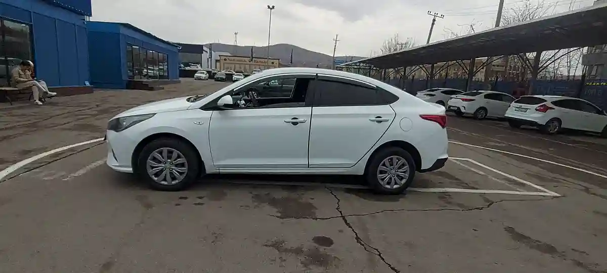 Hyundai Accent 2021 года за 7 000 000 тг. в Алматы