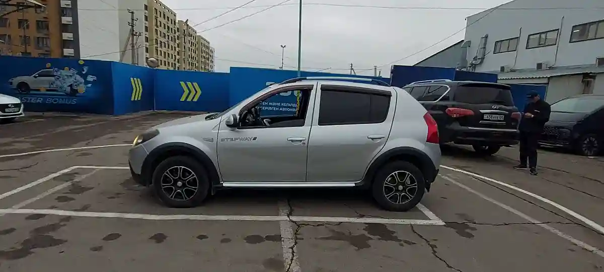 Renault Sandero 2014 года за 3 500 000 тг. в Алматы