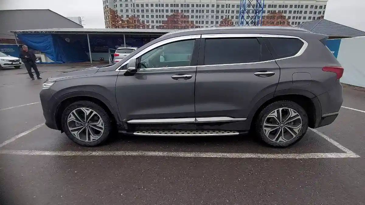 Hyundai Santa Fe 2019 года за 11 000 000 тг. в Шымкент