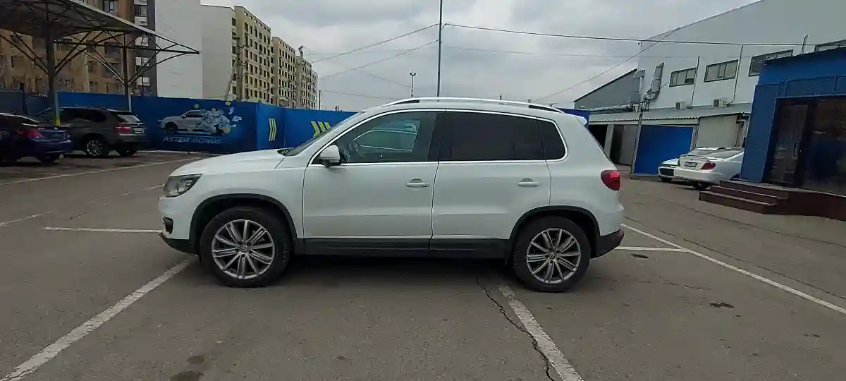 Volkswagen Tiguan 2015 года за 8 000 000 тг. в Алматы