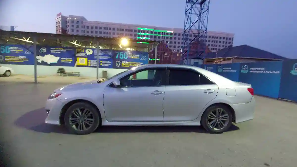 Toyota Camry 2014 года за 9 000 000 тг. в Шымкент