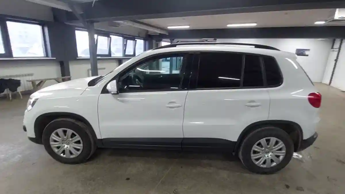 Volkswagen Tiguan 2015 года за 6 300 000 тг. в Астана