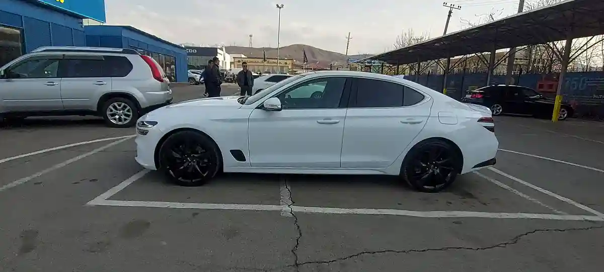 Genesis G70 2022 года за 24 000 000 тг. в Алматы