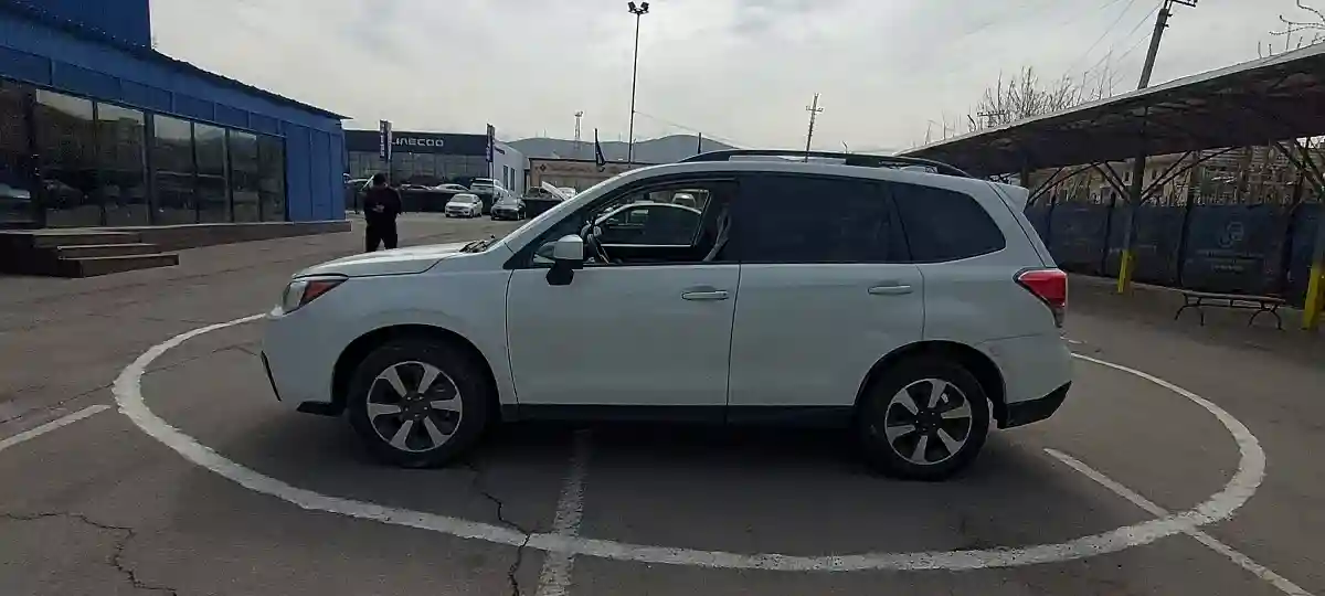 Subaru Forester 2017 года за 9 700 000 тг. в Алматы