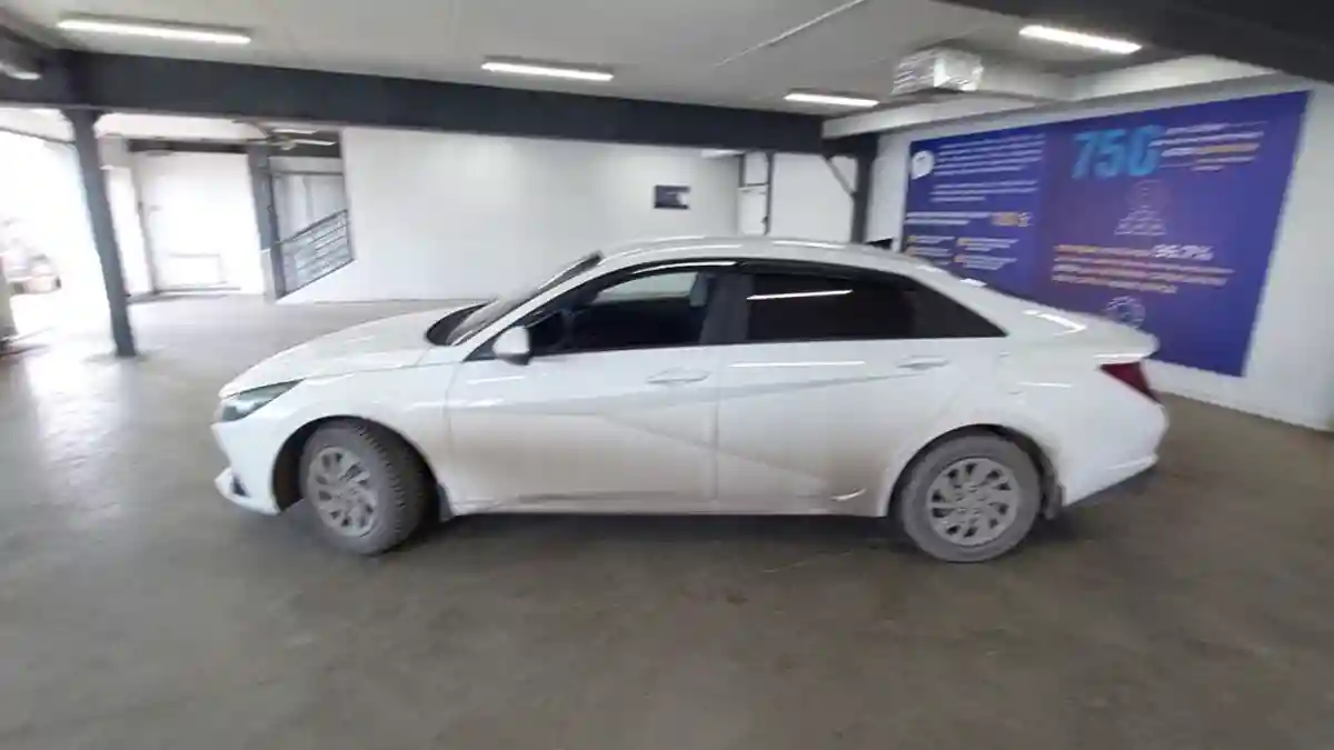 Hyundai Elantra 2022 года за 9 500 000 тг. в Астана