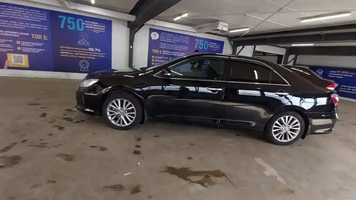 Toyota Camry 2016 года за 11 500 000 тг. в Астана